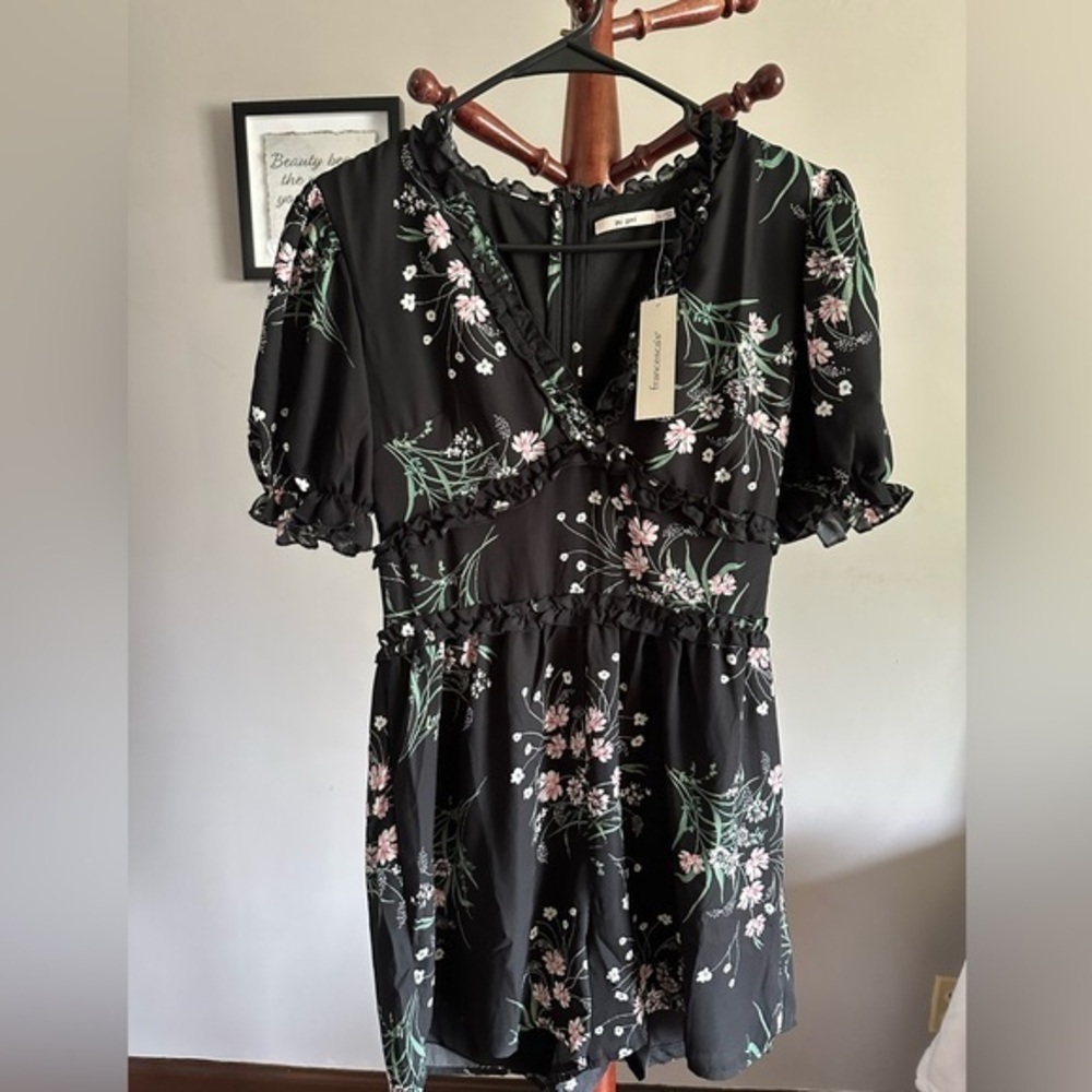 NWT Francesca’s Romper - Picture 2 of 5
